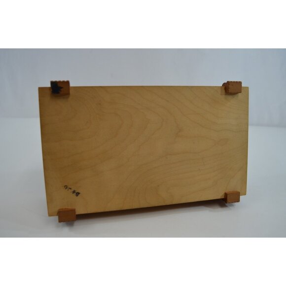 Cedar Wood Trinket Box Jewelry Storage Wave Braid Pattern Carved Footed Vtg - Picture 7 of 12